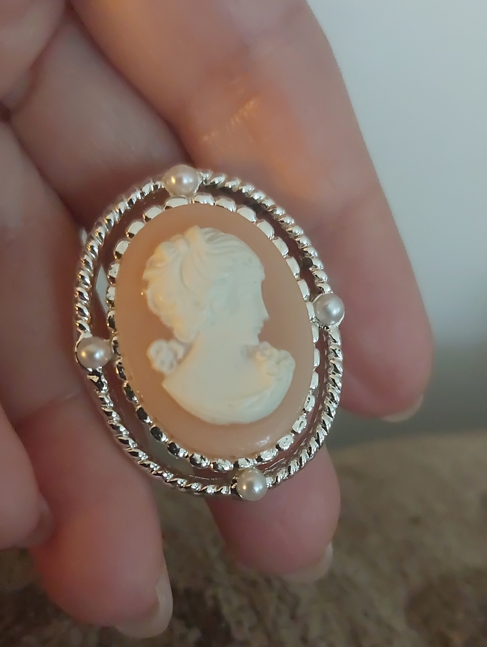 Vintage AAi Signed Cameo Brooch Silver Tone Faux Pearl 1970s